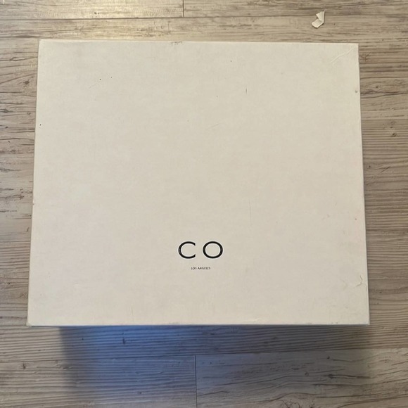 CO Knotted Heels in White size 37 - Picture 3 of 8